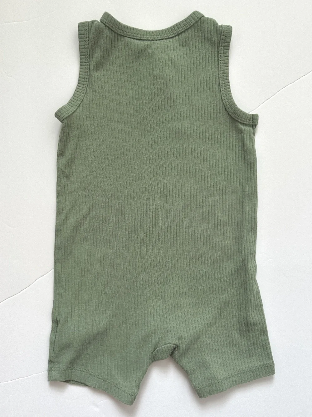 LIKE NEW Cat & Jack Gender Neutral Baby Romper Ribbed Sage Green Size 12m